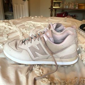 New Balance 574 Pink Tennis Shoes